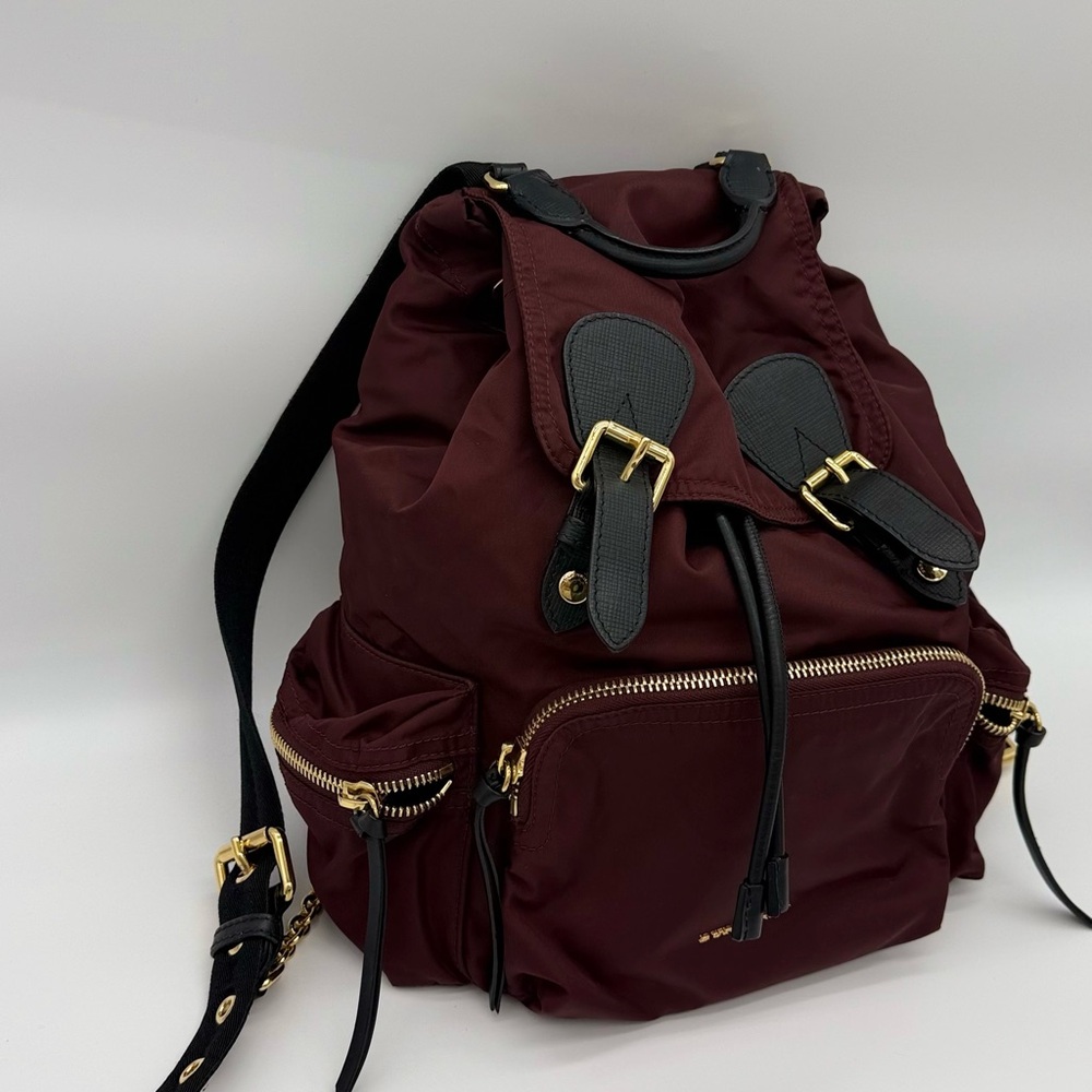 Authentic Burberry Burgundy nylon backpack - Picture 4 of 16
